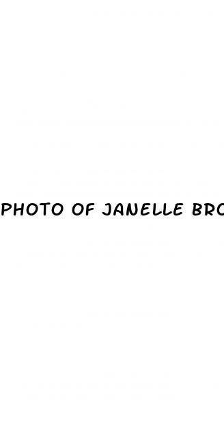 photo of janelle brown weight loss